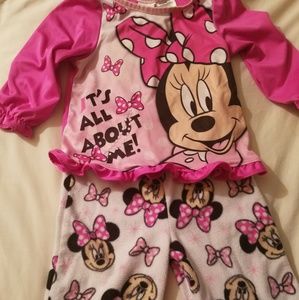 Size 2t Minnie Mouse Pajamas